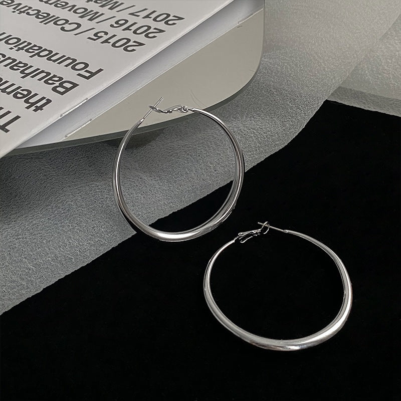 Micara - Bold Loop - Ohrringe