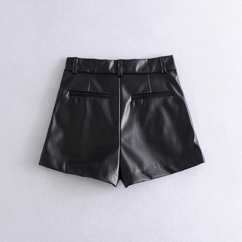 Damen-Kunstleder-Shorts mit eleganten Zierleisten