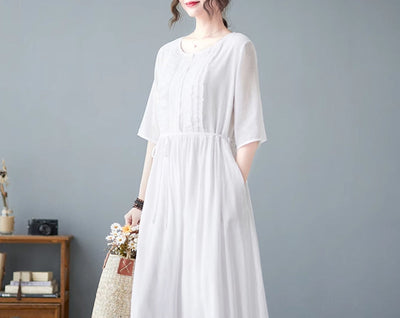 Elizabeth| Rundhalsausschnitt und mittellangen Ärmeln in Uni-Farbe