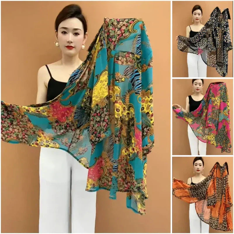 Milla | Dünnes Damenhemd mittleren Alters in mittlerer Länge