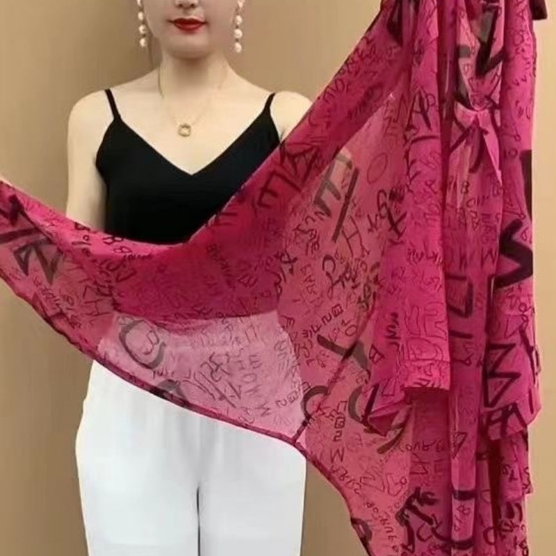 Zayn | Dünnes Damenhemd mittleren Alters mit mittlerer Länge