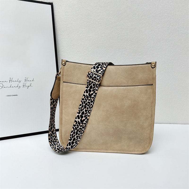 Maude | Umhängetaschen aus Leder mit bunten Riemen