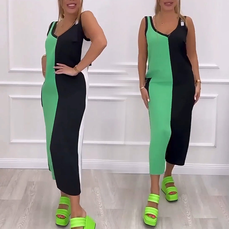 Yvonne | Buntes Strickkleid ohne Ärmel mit Herzausschnitt