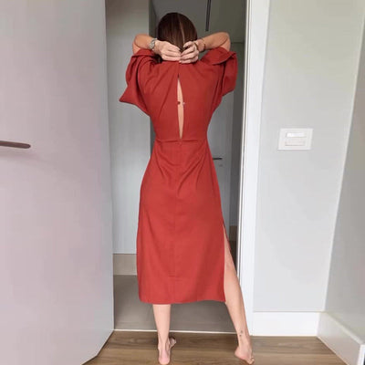 Connie | Elegantes Damenkleid mit Taillenschnürung und seitlichem Schlitz und V-Ausschnitt