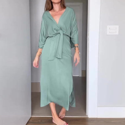 Connie | Elegantes Damenkleid mit Taillenschnürung und seitlichem Schlitz und V-Ausschnitt