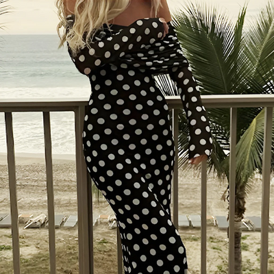 Carrie | Elegantes Kleid mit Punktenmuster und freien Schultern