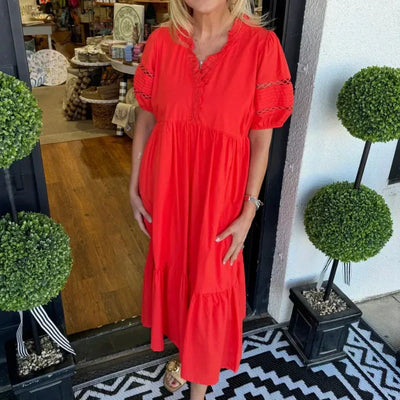 Scotty | Elegantes Damenkleid mit Rüschenärmeln und V-Ausschnitt