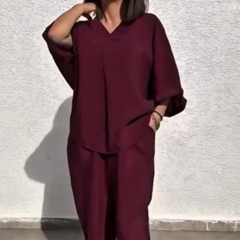 Thalia | Lässiger Loose-Fit Damenpullover mit V-Ausschnitt und Hose Zweiteiler Set