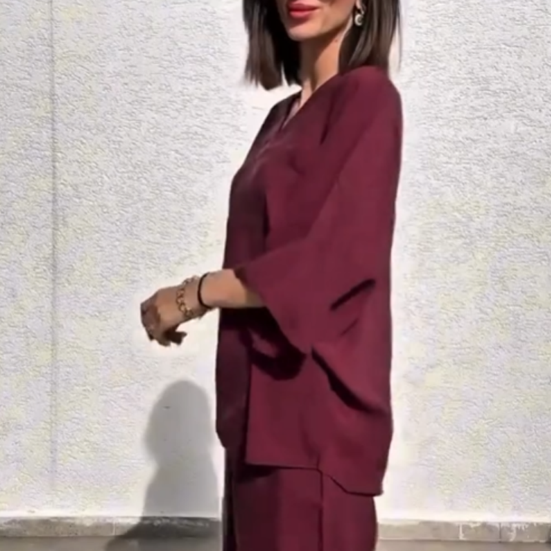 Thalia | Lässiger Loose-Fit Damenpullover mit V-Ausschnitt und Hose Zweiteiler Set