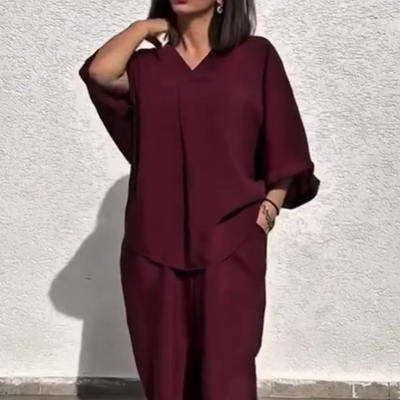 Thalia | Lässiger Loose-Fit Damenpullover mit V-Ausschnitt und Hose Zweiteiler Set