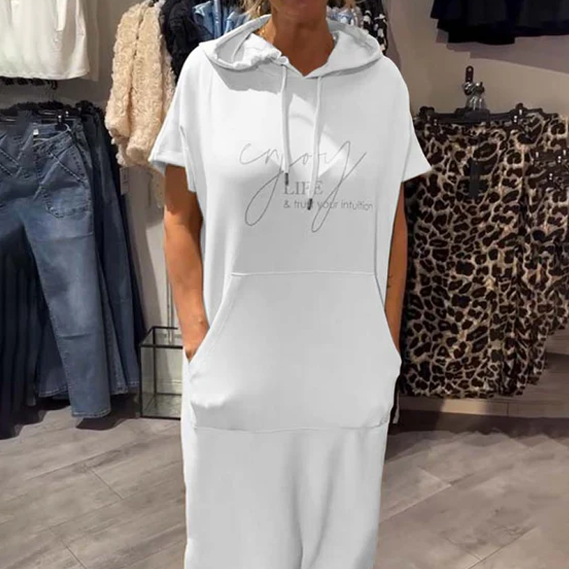 Adonisa | Damenkleid mit kurzen Ärmeln und Kapuze