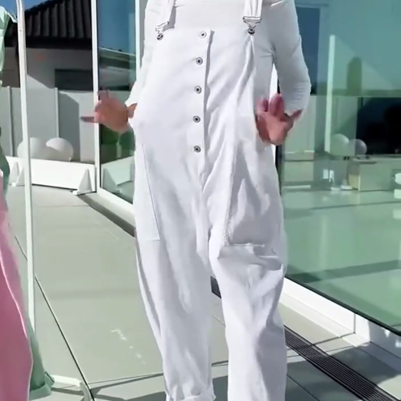 Austin | Süßer, lässiger, einfarbiger Jumpsuit für Damen mit verstellbaren Trägern